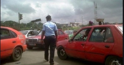 Côte d'Ivoire : Violence de la part des Militaires et de Gendarmes à l'encontre des policiers au cours des contrôles de routine, Ange Kessi  met en garde