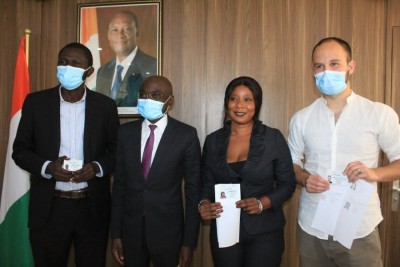 Côte d'Ivoire :  Présence de la presse étrangère à Abidjan, 137 correspondants accrédités en 2020