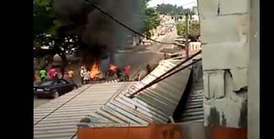 Côte d'Ivoire : Les nettoyeurs de barricade en action à Abidjan