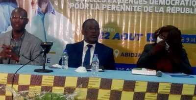 Côte d'Ivoire : En exil, l'ex-ministre Eric Kahé choisit Laurent Gbagbo comme le candidat de son Parti