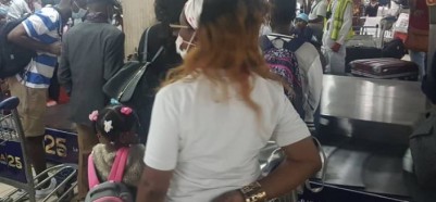 Côte d'Ivoire :   COVID-19, alors que le nombre d'actifs passe sous la barre des 1000, top départ du contrôle systématique des attestations de négativité dans les aéroports