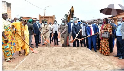 Côte d'Ivoire : Les travaux du bitumage des voies à Lakota et Zikisso lancés