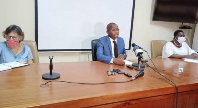 Burkina Faso : Une Stratégie de Scolarisation des Elèves des zones à forts Défis Sécuritaires