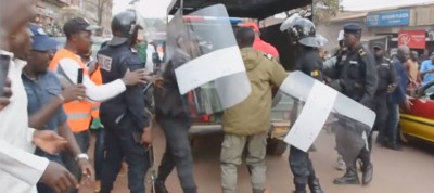 Cameroun : Nouvel échec des manifestations, l'opposition à la peine  pour faire chuter  Biya du pouvoir