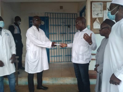 Côte d'Ivoire : Fin de calvaire pour les habitants du département de Botro, le DG du trésor remet les ambulances en état