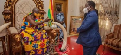 Côte d'Ivoire : Bédié suspecté de « deal » avec Ouattara, de retour du Ghana après avoir été reçu par le roi des Ashanti