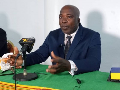 Côte d'Ivoire : Présidentielle, Gnangbo Kacou se propose de rapprocher le camp Ouattara et celui de l'opposition pour éviter le pire au pays