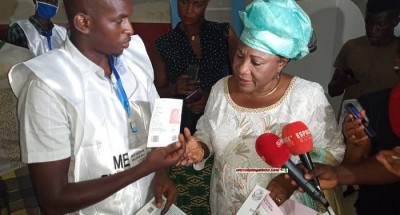 Guinée : Candidate à la Présidentielle, Makalé Camara empêchée de voter faute de carte