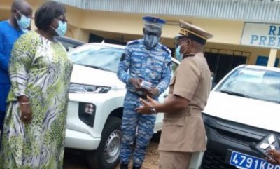 Côte d'Ivoire : Anne Ouloto avec l'appui du  Ministère de la décentralisation  concrétise ses engagements dans le Cavally en dotant les brigades de gendarmerie  de véhicules