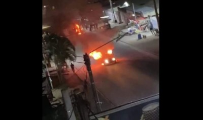 Côte d'Ivoire : Nuit de terreur à Yopougon Académie, 4 véhicules incendiés dont un bus, un mort