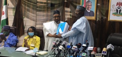 Nigeria :  Démission du président de la CENI