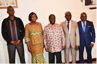 Côte d'Ivoire : Après la levée du blocus à la résidence d'Affi, ses proches expriment leur reconnaissance   à Bédié