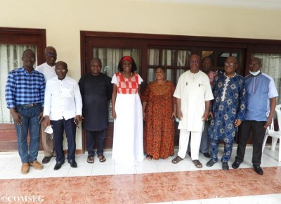 Côte d'Ivoire : Après la levée du blocus devant son domicile, Hubert Oulaye reçoit une visite de compassion de Simone Gbagbo