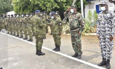 Côte d'Ivoire : Sous le feu de l'intox durant la présidentielle, le Général Lassina Doumbia communie avec les Marins pour leur comportement professionnel pendant les élections