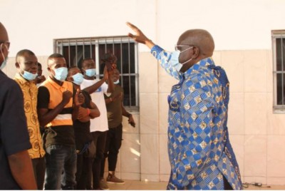 Côte d'Ivoire : Casses et incendies à Yopougon, le maire sollicite des jeunes pour pacifier la commune