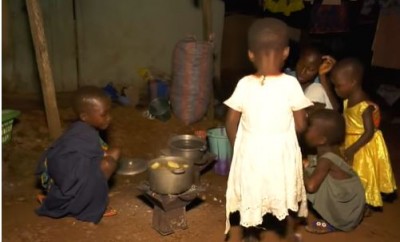 Côte d'Ivoire : Jugée trop féconde, une mère de 7 enfants dont 3 jumeaux abandonnée sur conseils d'un marabout