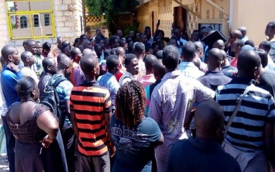 Côte d'Ivoire : Man, pour deux mois de salaires impayés, les enseignants des écoles catholique paralysent l'enseignement