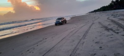 Côte d'Ivoire : Voitures, motos, quads sur la plage, scooter des mers, les horreurs d'Assinie et d'Assouindé