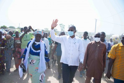 Côte d'Ivoire : Région de la Bagoué,  Bruno Nabagné Koné maintient le contact avec les populations