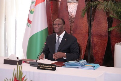 Côte d'Ivoire : Avant dernier conseil des Ministres de 2020, Alassane Ouattara réitère sa volonté de préparer la relève et de transférer progressivement le pouvoir aux plus jeunes