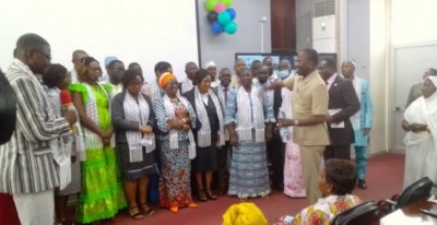 Côte d'Ivoire : INFAS, 36 titulaires de master en sciences infirmières et obstétricales option pédagogie ont reçu leur diplôme