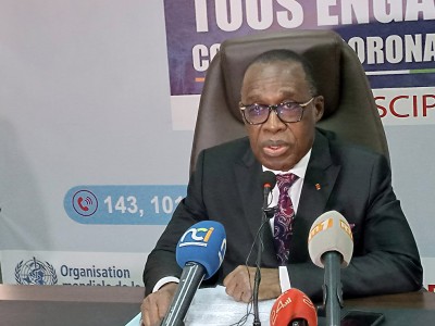 Côte d'Ivoire :    COVID-19, Dr Eugène Aka Aouélé donne les raisons de la résurgence de nouveaux cas et exhorte les populations au respect des mesures barrières