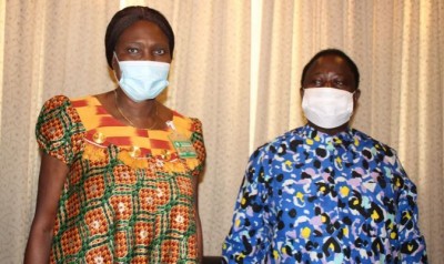 Côte d'Ivoire : Simone Gbagbo en visite de courtoisie chez le couple Bédié, précise qu'elle n'a pas abordé la question des législatives