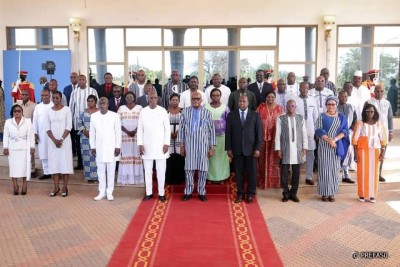 Burkina Faso : le nouveau gouvernement tient son premier conseil des ministres