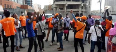 Côte d'Ivoire : Des agents temporaires de l'Oneci manifestent au Plateau, ils réclament des mois d'arriérés de salaire