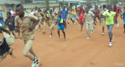 Côte d'Ivoire : Issia, au lycée municipal, les violentes bagarres à la machette des vendredis entre élèves devenues une habitude