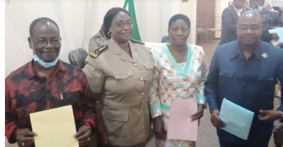 Côte d'Ivoire : Participer aux élections législatives, la vraie raison de la démission d'Henriette Lagou de la CEI