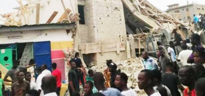 Côte d'Ivoire : Cocody, un immeuble en construction s'effondre, des personnes emprisonnées sous les décombres