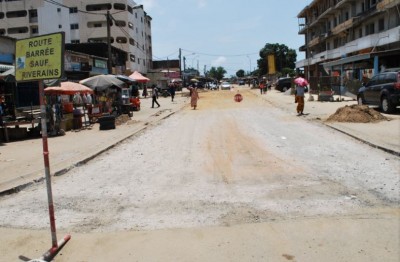 Côte d'Ivoire : Finies les Législatives, le Maire de Yopougon reprend son bâton de pèlerin pour  des travaux de réhabilitation routière