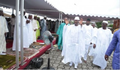 Côte d'Ivoire : Décès du président du COSIM, Ouattara depuis la France : « La communauté musulmane perd un artisan de paix et de dialogue »