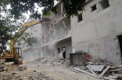 Côte d'Ivoire : Constructions anarchiques,  démolition d'un immeuble à Cocody-Anono