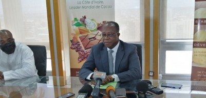 Côte d'Ivoire :   Le Conseil café-cacao ne reconnaît pas avoir versé 20 milliards FCFA aux multinationales au détriment des planteurs