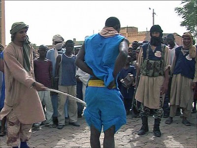Mali : Les djihadistes amputent en public les voleurs présumés, arrêtés par à Ansongo