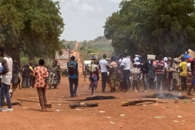 Côte d'Ivoire : Man, le taximan auteur présumé de la mort d'un élève sommé de se rendre, un appel lancé à son syndicat