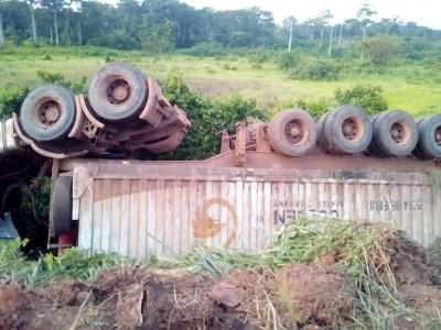 Côte d'Ivoire :   Axe Tankessé-Bondoukou, collusion évitée entre un car de transport et un gros camion à l'entrée de la ville de Kounfao