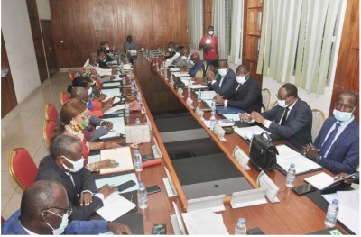 Côte d'Ivoire : Restructuration  du PDCI, précisions sur les missions assignées au Comité Politique et au Secrétariat Exécutif