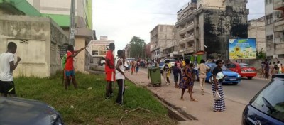 Côte d'Ivoire : Pour une infox, après Abobo, les affrontements entre communautés ivoiriennes et étrangères gagnent Adjamé et Yopougon