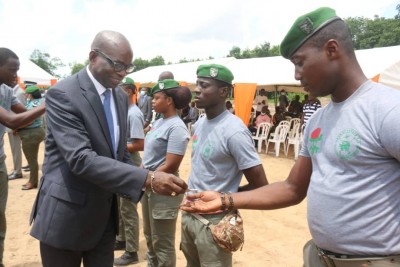 Côte d'Ivoire :  Opération immobilière des agents du ministère des Eaux et forêts, les premiers souscripteurs ont reçu les clés de leur villa