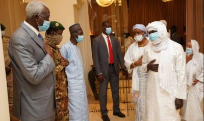 Mali : La communauté internationale préoccupée par l'arrestation du président Bah N'Daw et de son Premier ministre  Moctar Ouane