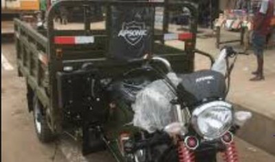 Côte d'Ivoire : 18 permis retirés aux chauffeurs indélicats, Motos-taxis et  tricycles des hors la loi ?
