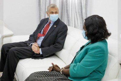 Côte d'Ivoire : Relance de l'école ivoirienne,   l'Ambassadeur des Etats-Unis  à Mariatou Koné : « Vous avez des atouts »