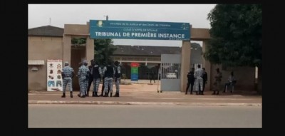 Côte d'Ivoire : Bouaké, extrait de la prison, un détenu bénéficie de l'aide de 02 de ses amis armés pour s'enfuir avec la voiture de la juge d'instruction