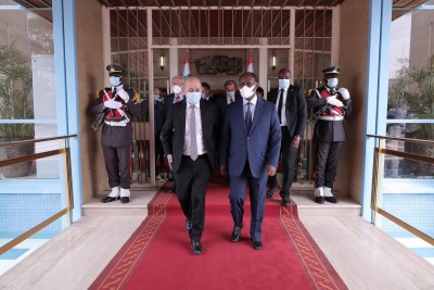 Côte d'Ivoire-France : Depuis Jacqueville Jean-Yves Le Drian invite les pays de la région à s'approprier l'AILCT et annonce la poursuite de son internationalisation