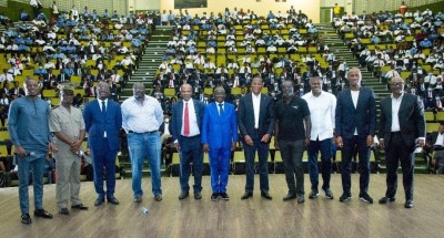 Côte d'Ivoire : Invité à Yamoussoukro, le ministre Bruno Koné partage son expérience avec des étudiants