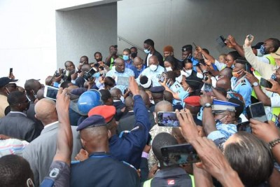 Côte d'Ivoire : A son retour, pourquoi Gbagbo a refusé le Pavillon Présidentiel à la dernière minute, les raisons de l'application du plan C