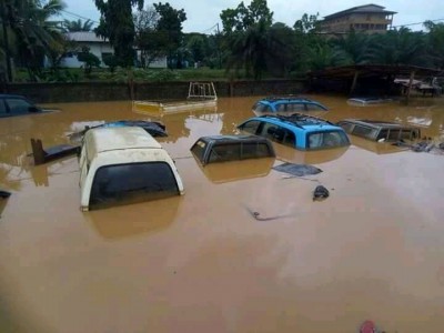 Côte d'Ivoire : San-Pédro, partie uriner sous forte pluie, une fillette emportée par les eaux retrouvée morte